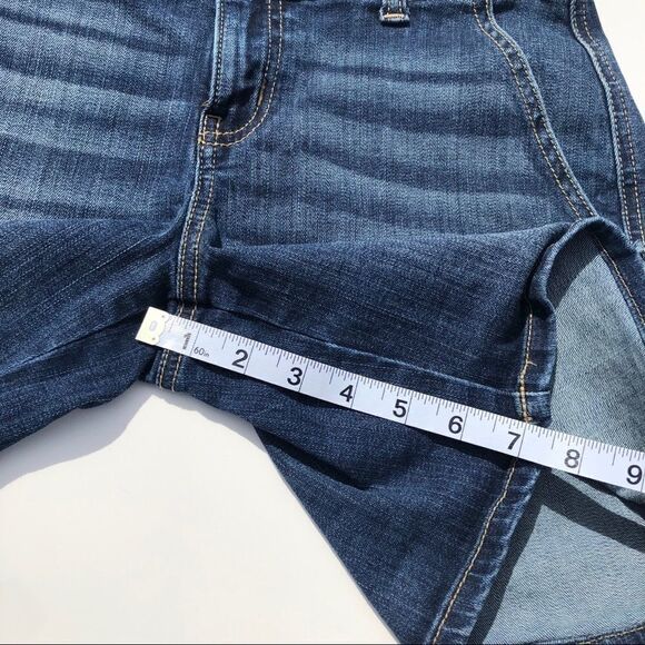 Maurices mid high rise blue denim jean shorts long Bermuda size 4 - Picture 7 of 8